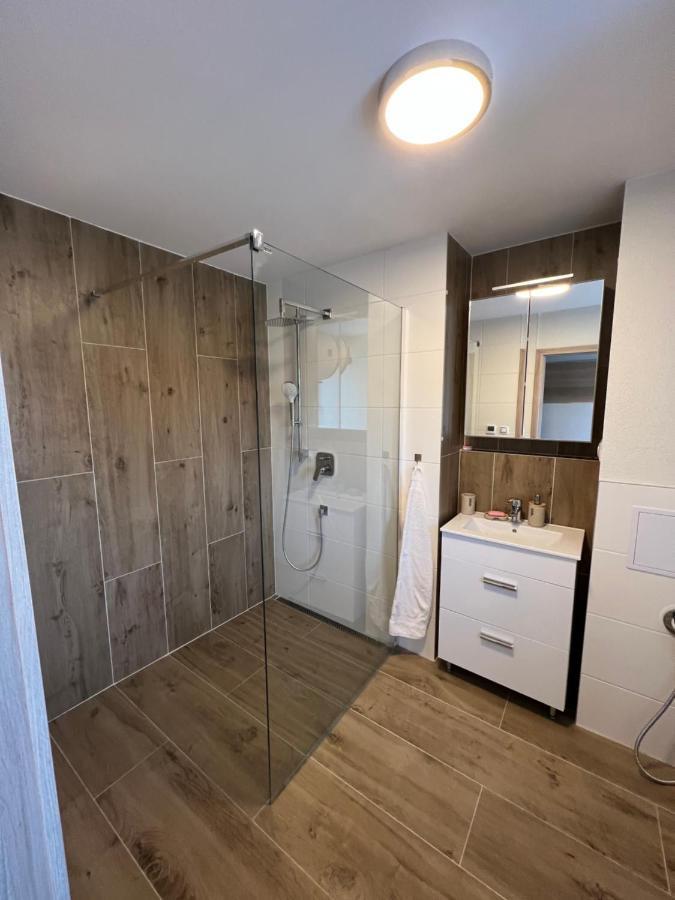 Apartman Md Lägenhet Žacléř Exteriör bild